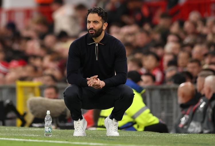 talkSPORT:曼联仍将在夏窗支持阿莫林 马奎尔&B费不满高层